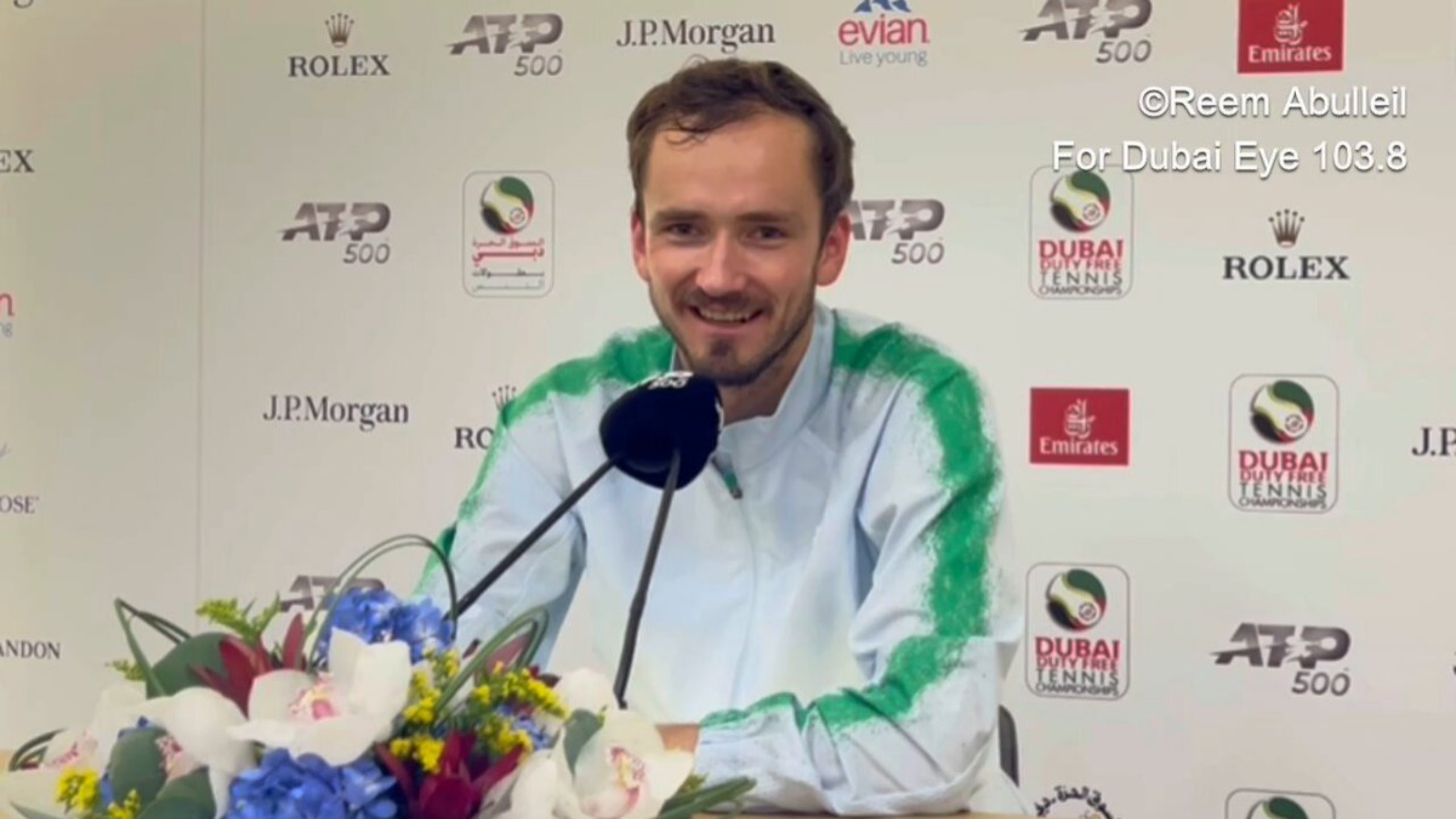 世界网球队横扫澳大利亚网球队，梅德韦杰夫制霸全场的简单介绍