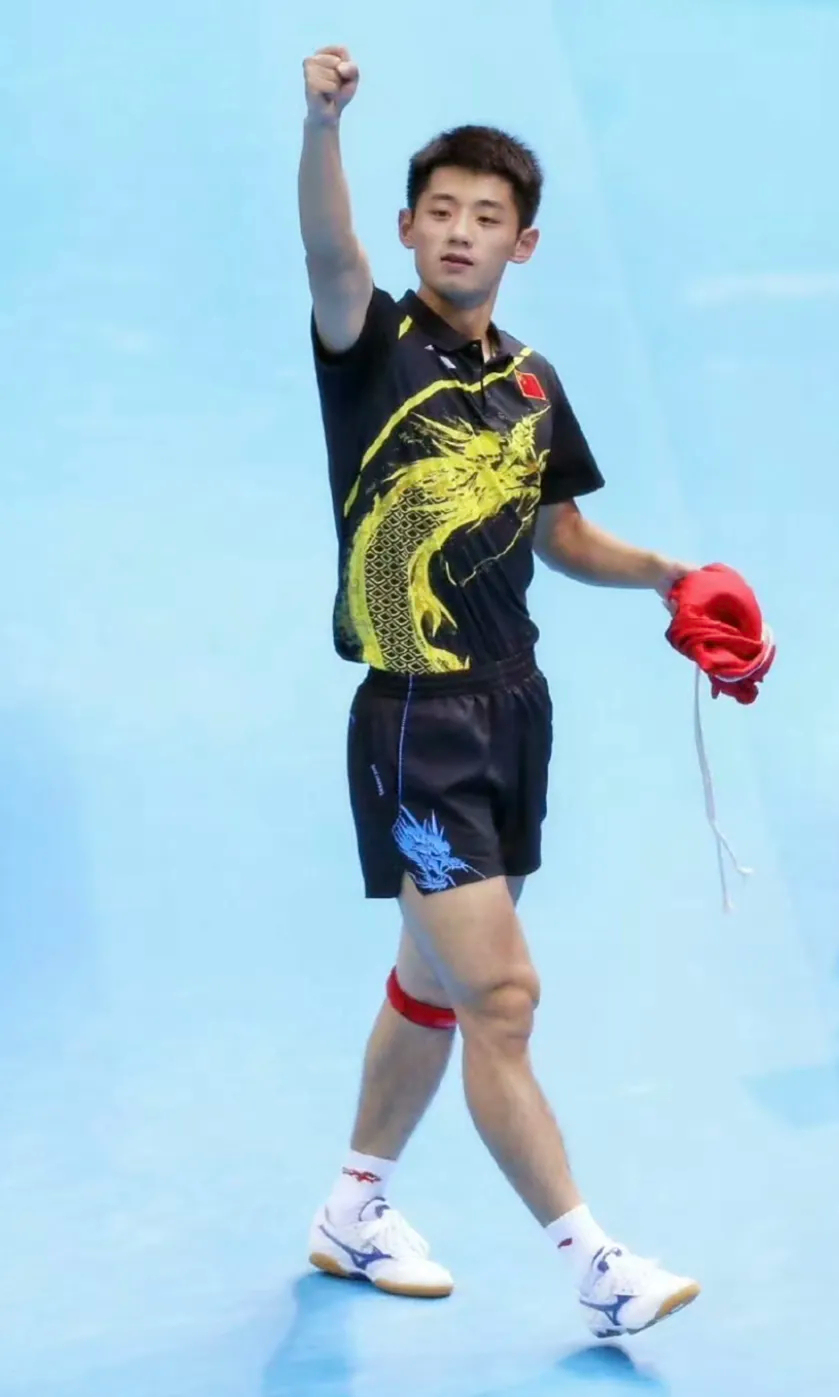 包含法国乒乓球队鏖战英国乒乓球队，张继科关键制胜的词条