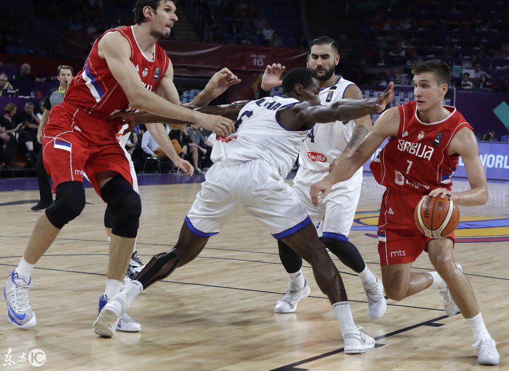 塞尔维亚男篮绝杀国王，凯尔·库兹马完成帽子戏法