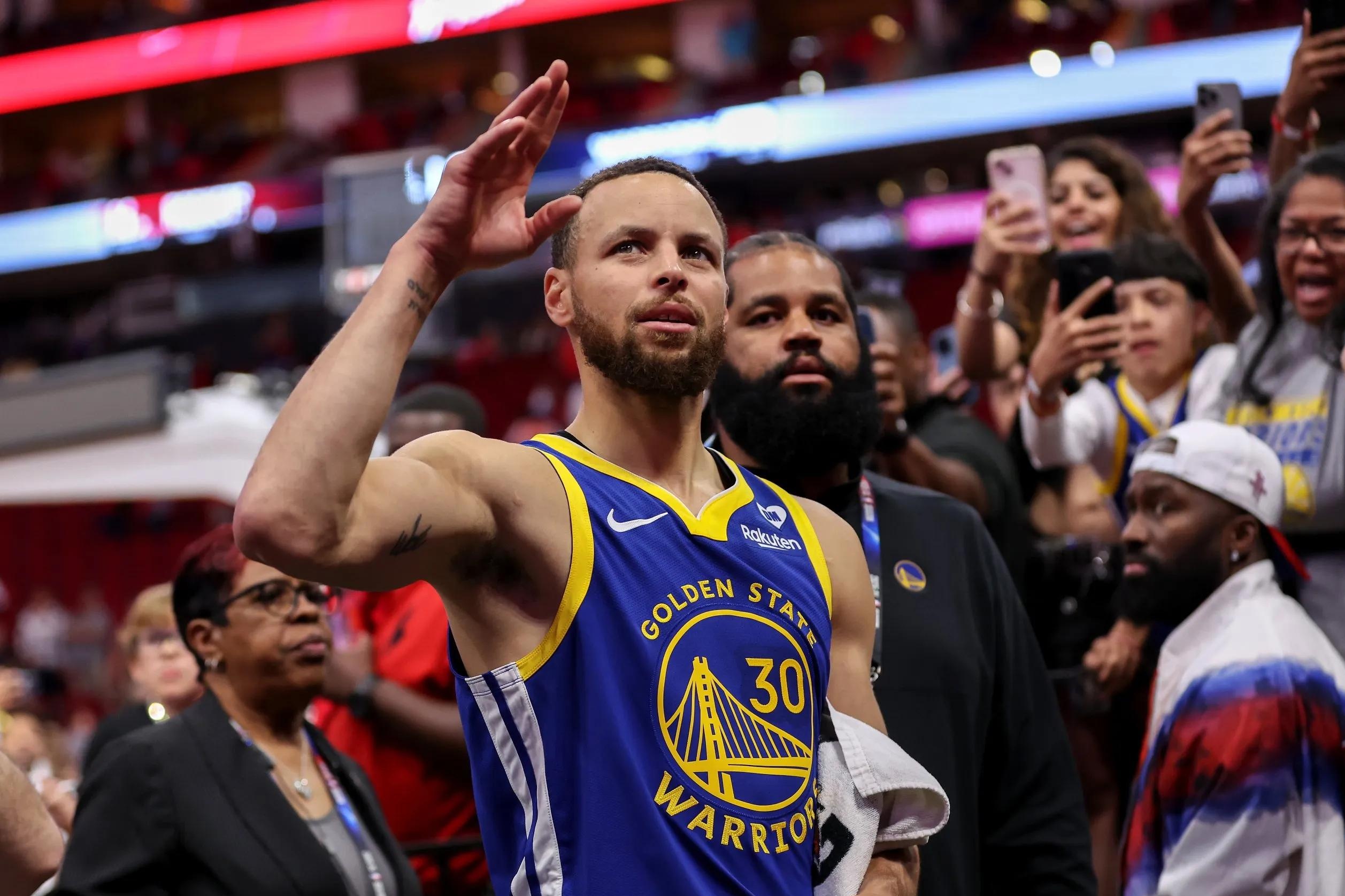 火箭翻盘勇士，哈里斯打破历史纪录的简单介绍