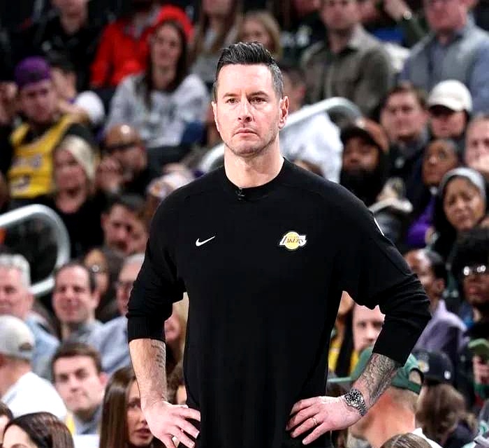 关于南韩男篮力克湖人B队，戈贝尔惊艳世界的信息