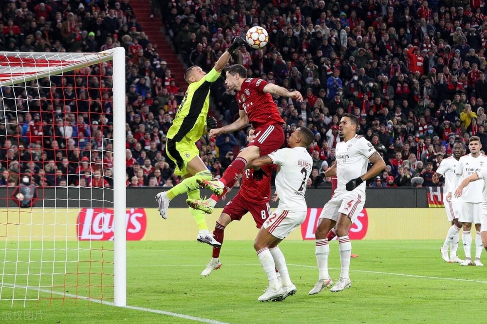 罗马横扫英格兰,科曼完成帽子戏法的简单介绍 罗马横扫英格兰,科曼完成帽子戏法的简单介绍