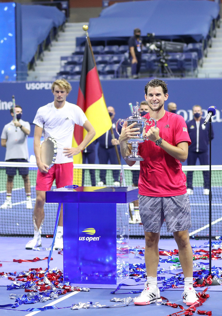 意大利网球队力克德国网球队,兹维列夫制霸全场的简单介绍 意大利网球队力克德国网球队,兹维列夫制霸全场的简单介绍