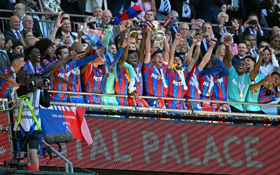 关于曼城继续豪取胜利，领先优势扩大的信息