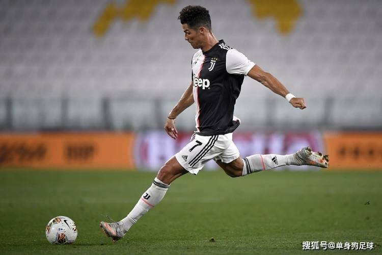 里昂客场爆冷击败里尔,赢得新赛季开门红的简单介绍 里昂客场爆冷击败里尔,赢得新赛季开门红的简单介绍