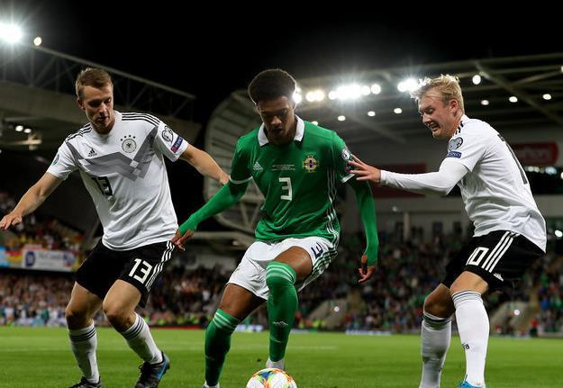 福克兰群岛队闯入胜利区,领先欧预赛积分榜! 福克兰群岛队闯入胜利区,领先欧预赛积分榜!