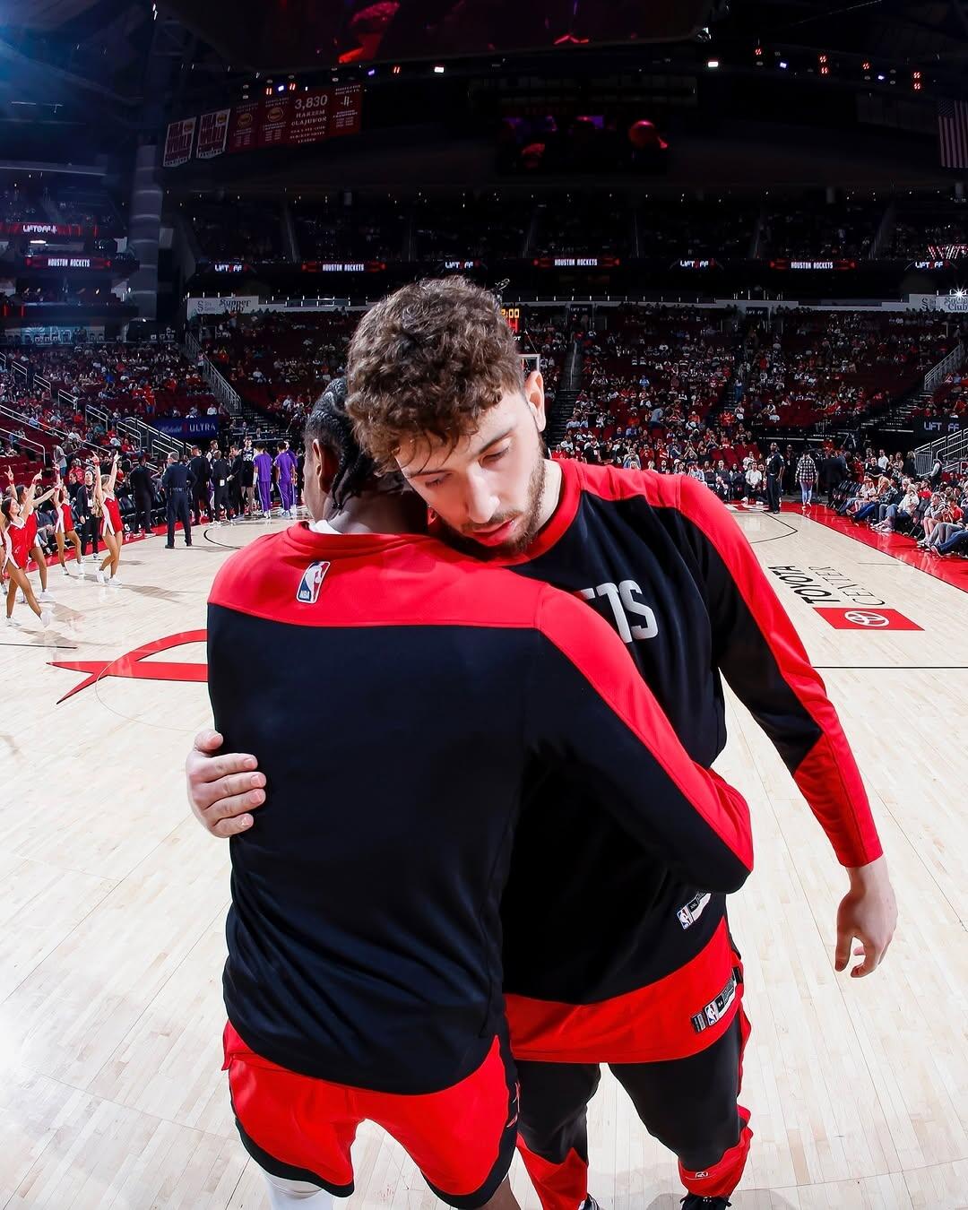 火箭遭爵士绝杀,遗憾吞下三连败的简单介绍 火箭遭爵士绝杀,遗憾吞下三连败的简单介绍