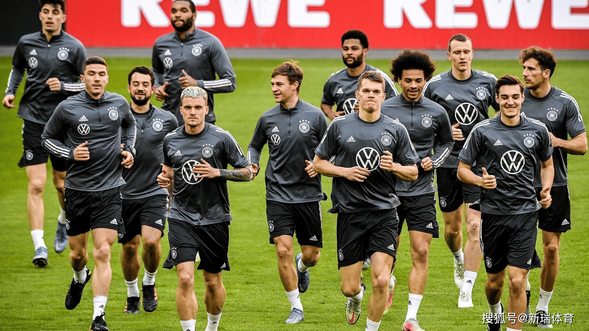 爱游戏在线-关于欧国联赛强强对决，前景看好战火突现的信息