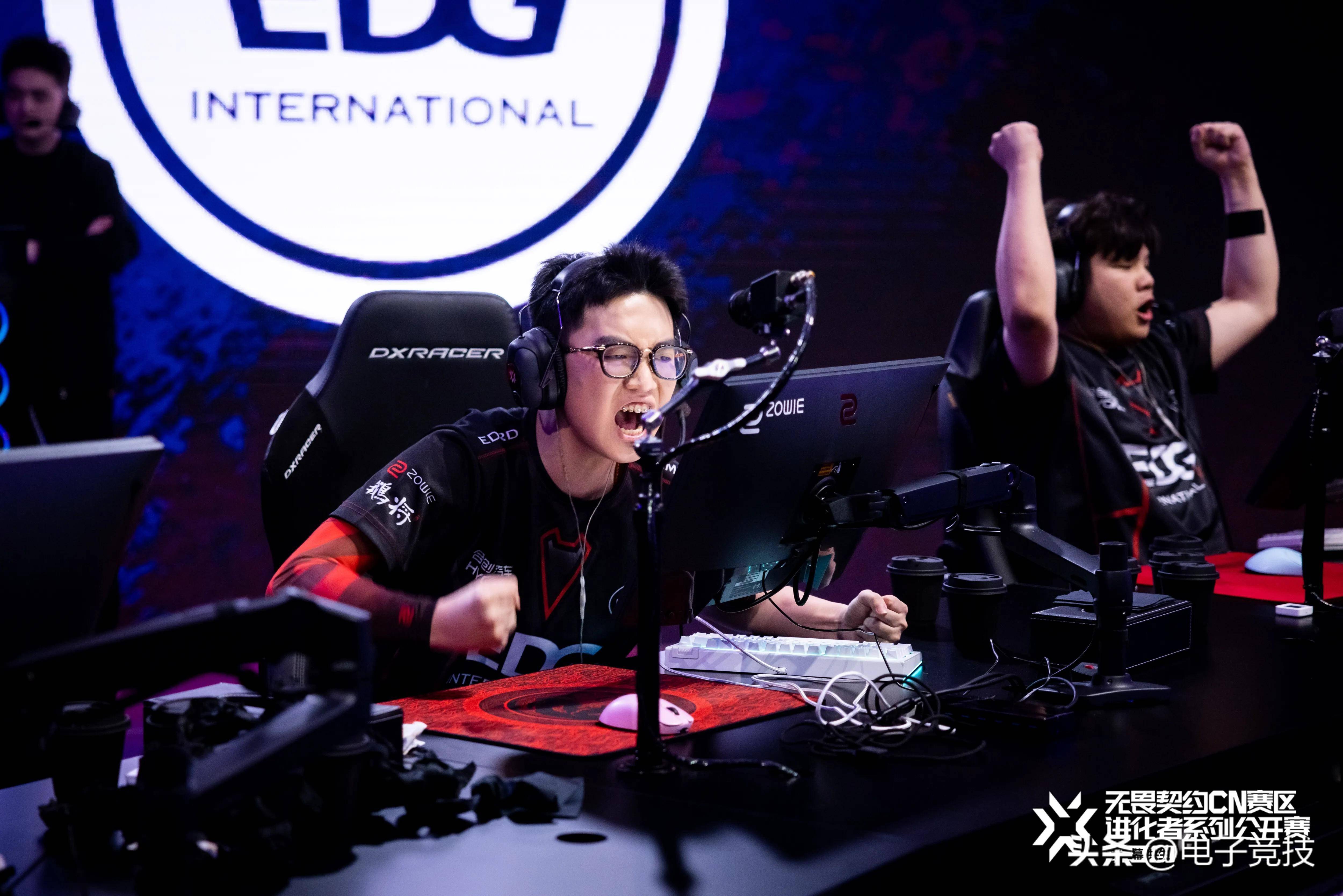 爱游戏下载-EDG鏖战Rogue，ShowMaker统治全场的简单介绍