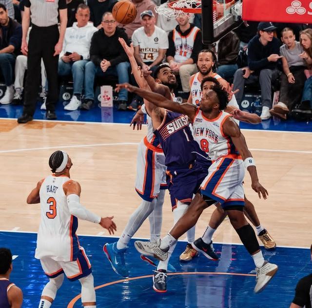 关于山西队绝杀尼克斯，布克扛起全队的信息