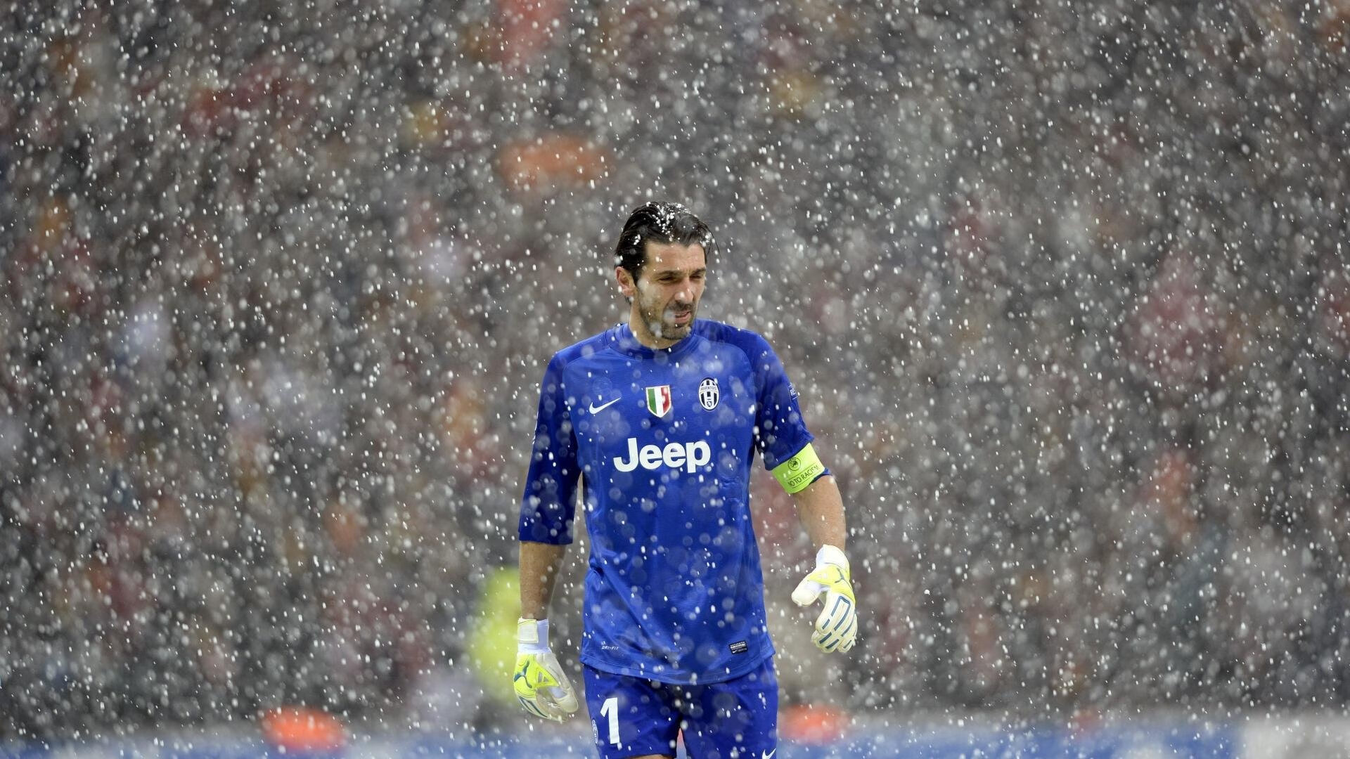 绿茵场与硬木地板的交响，当拜仁轻取皇家社会，NBA总决赛战火正燃