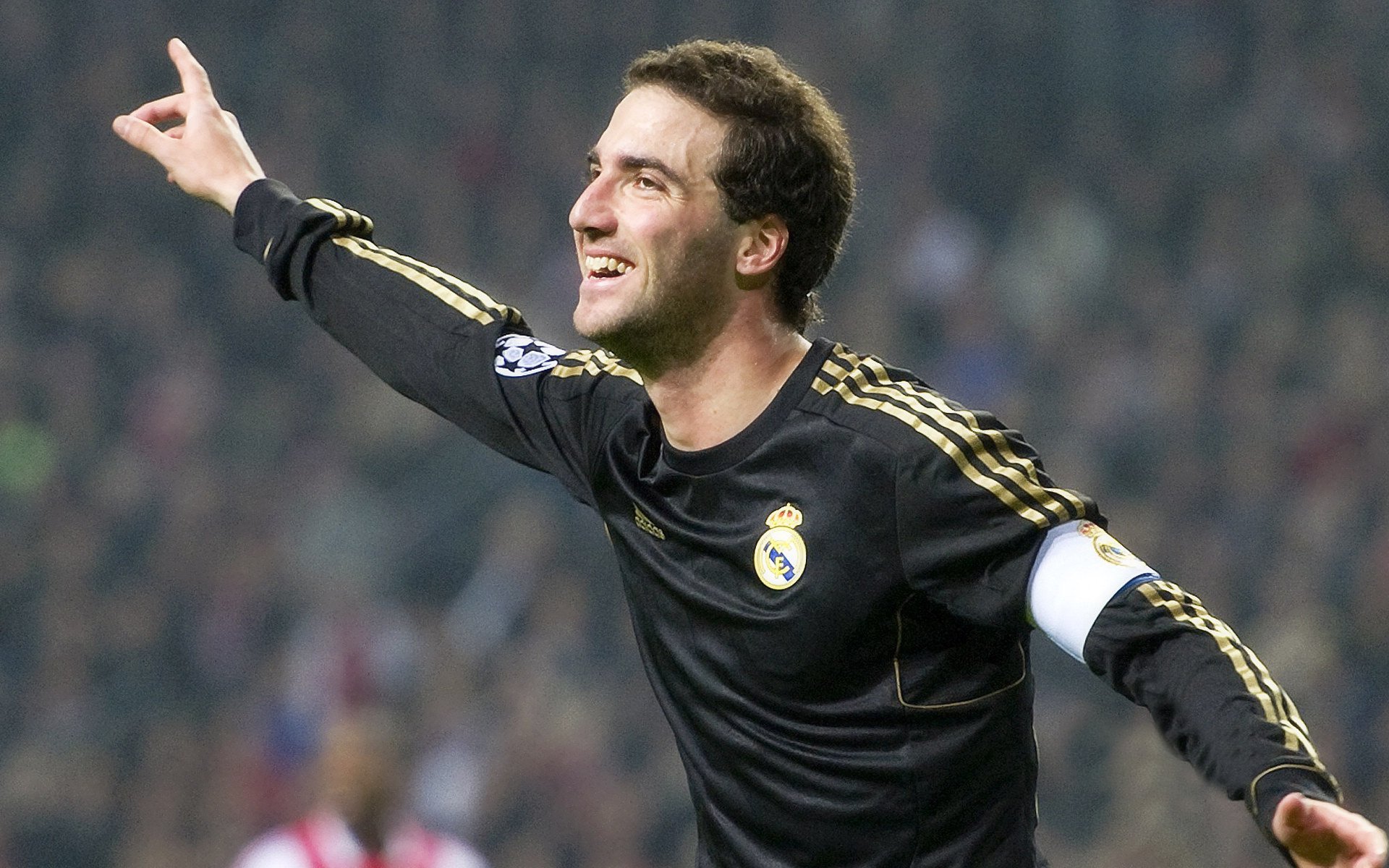 范戴克，跨越大洋的信号塔，如何让新西兰对阵日本成为一场降维打击？